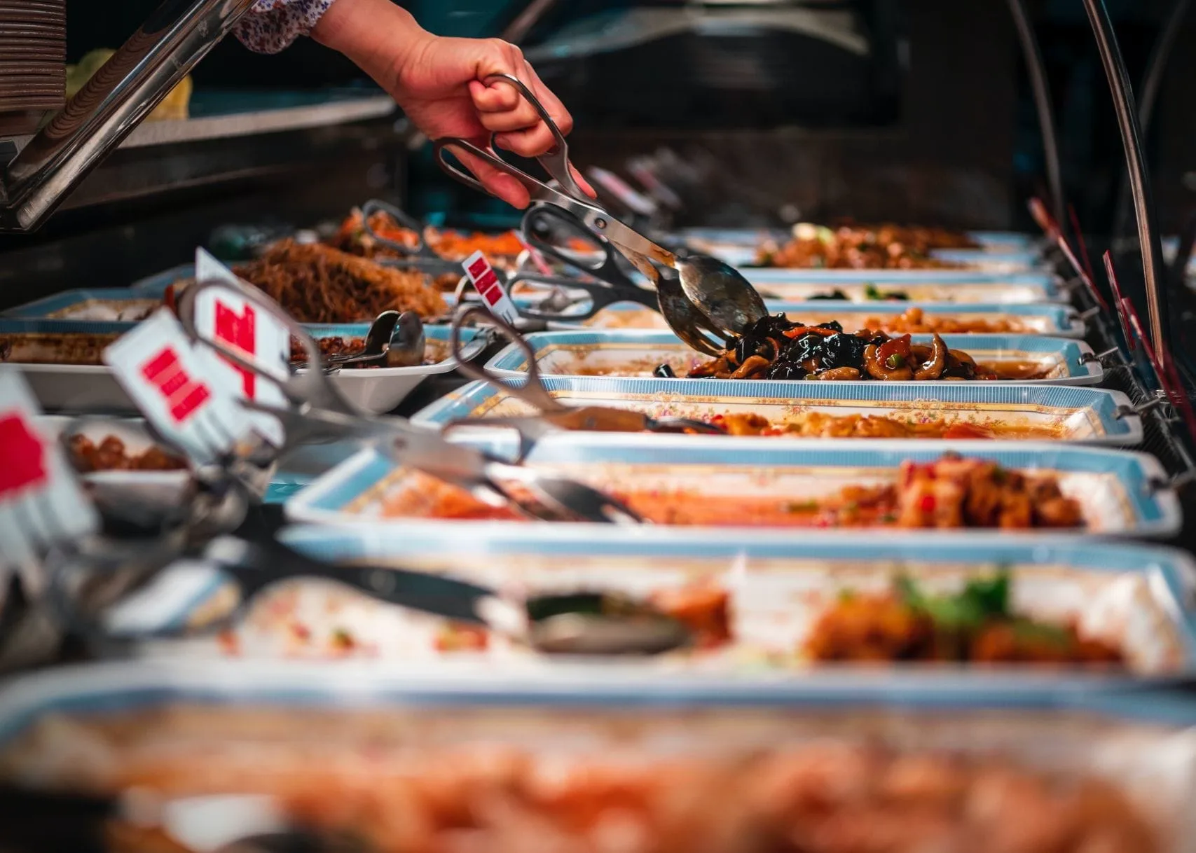 Lunch catering – buffé med varma rätter och sallad
